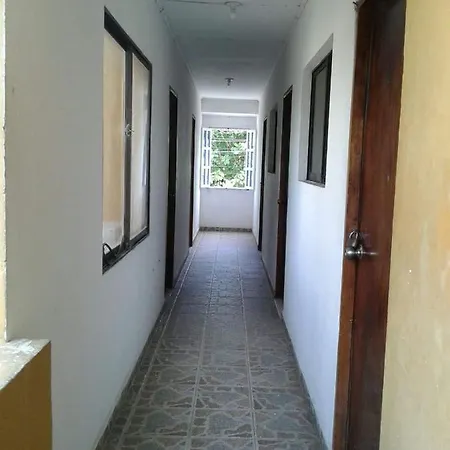 Pn-g Familiar Frente A La Playa Con Aire Acondicionado Y Wifi Apartamento Cartagena